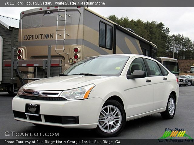 2011 Ford Focus SE Sedan in White Suede