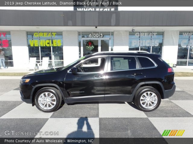2019 Jeep Cherokee Latitude in Diamond Black Crystal Pearl