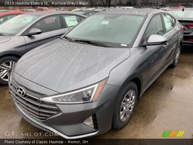 2019 Hyundai Elantra SE in Machine Gray