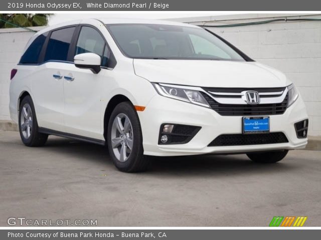 2019 Honda Odyssey EX in White Diamond Pearl