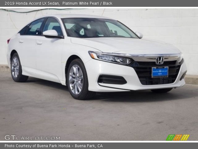 2019 Honda Accord LX Sedan in Platinum White Pearl