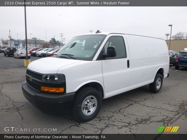 2019 Chevrolet Express 2500 Cargo WT in Summit White