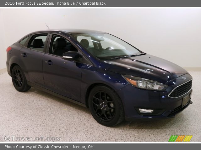 2016 Ford Focus SE Sedan in Kona Blue