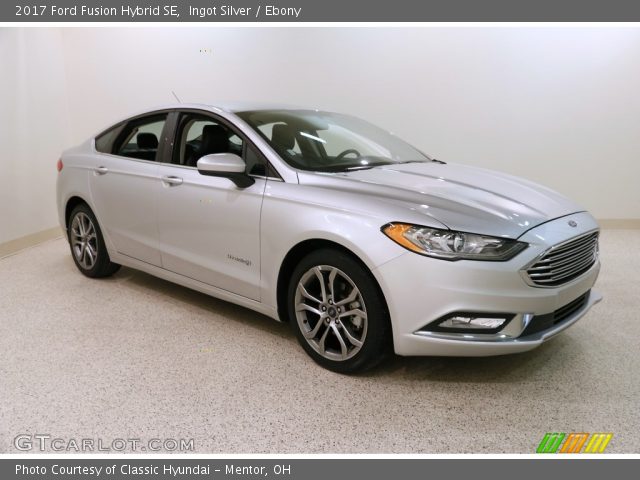 2017 Ford Fusion Hybrid SE in Ingot Silver