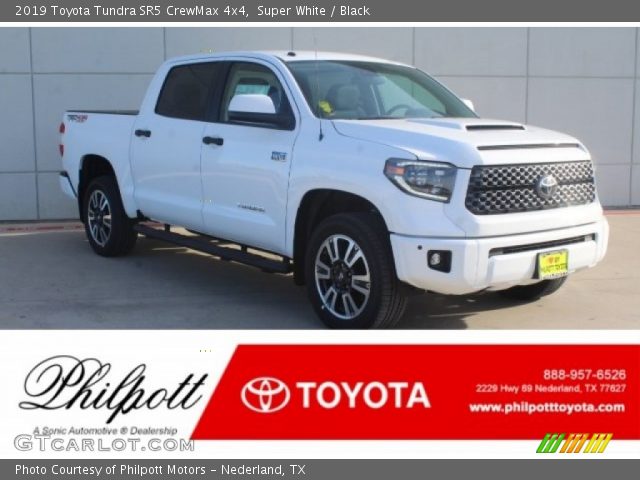 2019 Toyota Tundra SR5 CrewMax 4x4 in Super White
