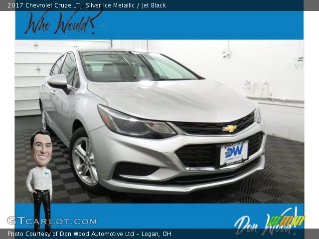 2017 Chevrolet Cruze LT in Silver Ice Metallic