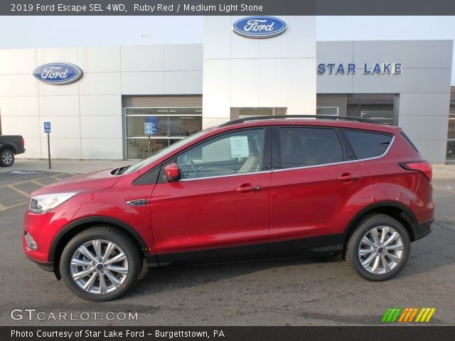 2019 Ford Escape SEL 4WD in Ruby Red