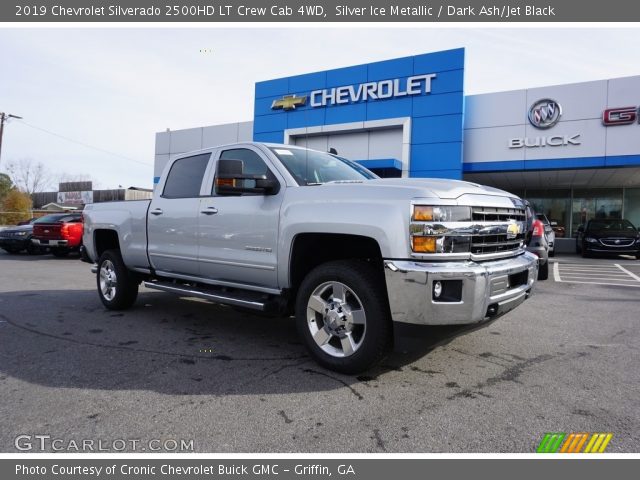 2019 Chevrolet Silverado 2500HD LT Crew Cab 4WD in Silver Ice Metallic