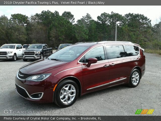 2019 Chrysler Pacifica Touring L Plus in Velvet Red Pearl