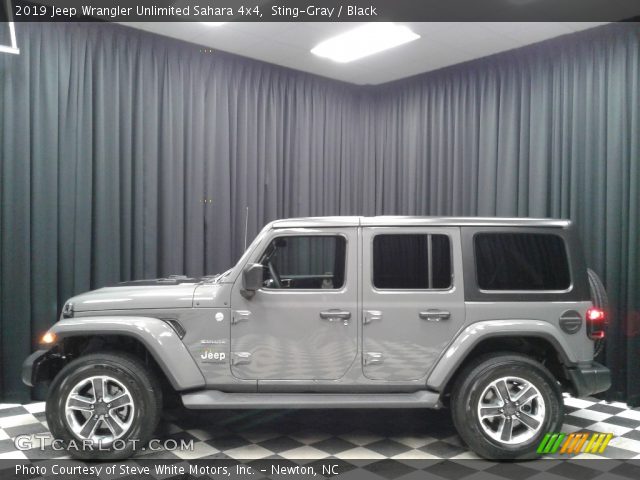 2019 Jeep Wrangler Unlimited Sahara 4x4 in Sting-Gray