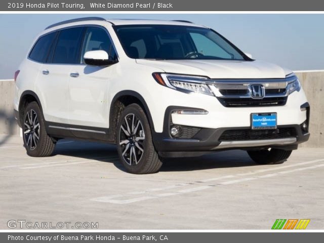 2019 Honda Pilot Touring in White Diamond Pearl