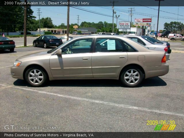 2000 Toyota Avalon XLS in Desert Sand Mica