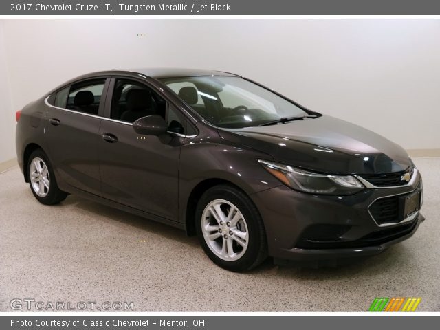 2017 Chevrolet Cruze LT in Tungsten Metallic