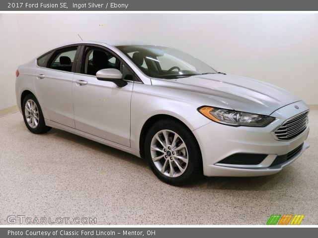2017 Ford Fusion SE in Ingot Silver