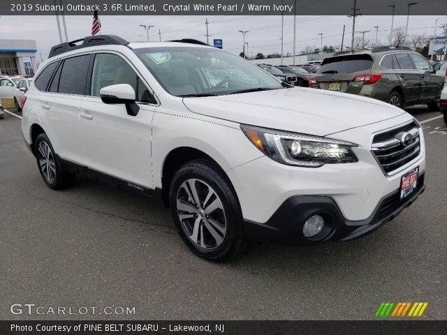 2019 Subaru Outback 3.6R Limited in Crystal White Pearl