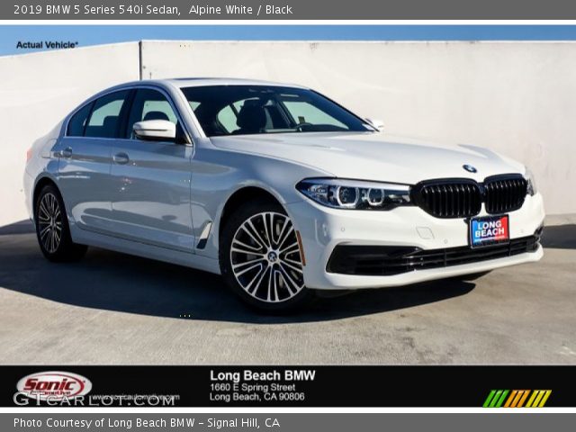 2019 BMW 5 Series 540i Sedan in Alpine White