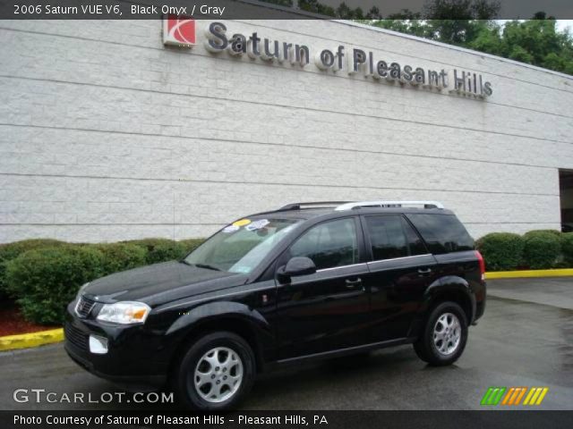 2006 Saturn VUE V6 in Black Onyx