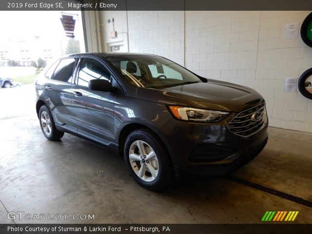 2019 Ford Edge SE in Magnetic