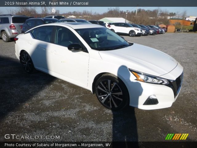 2019 Nissan Altima SR in Pearl White
