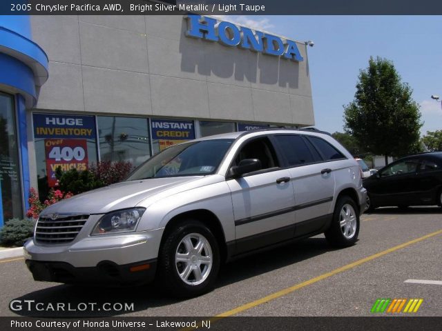 2005 Chrysler Pacifica AWD in Bright Silver Metallic