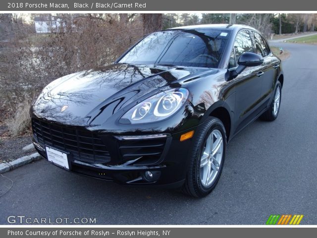 2018 Porsche Macan  in Black