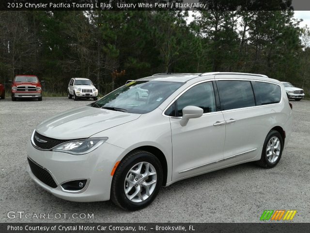 2019 Chrysler Pacifica Touring L Plus in Luxury White Pearl