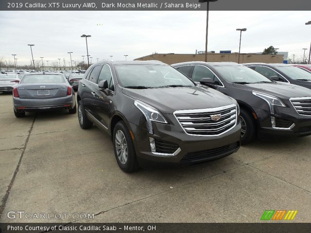 2019 Cadillac XT5 Luxury AWD in Dark Mocha Metallic