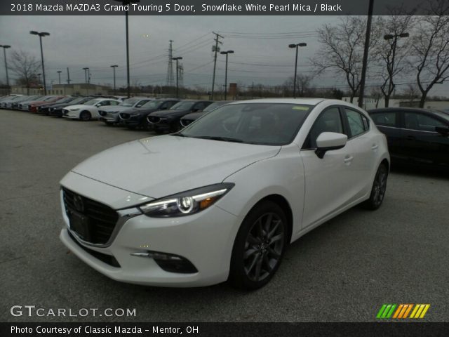 2018 Mazda MAZDA3 Grand Touring 5 Door in Snowflake White Pearl Mica