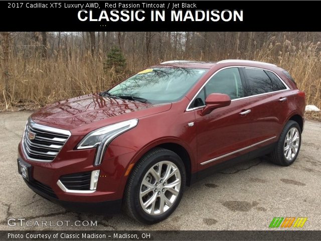 2017 Cadillac XT5 Luxury AWD in Red Passion Tintcoat