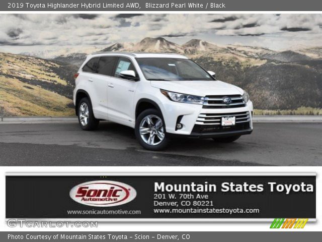 2019 Toyota Highlander Hybrid Limited AWD in Blizzard Pearl White