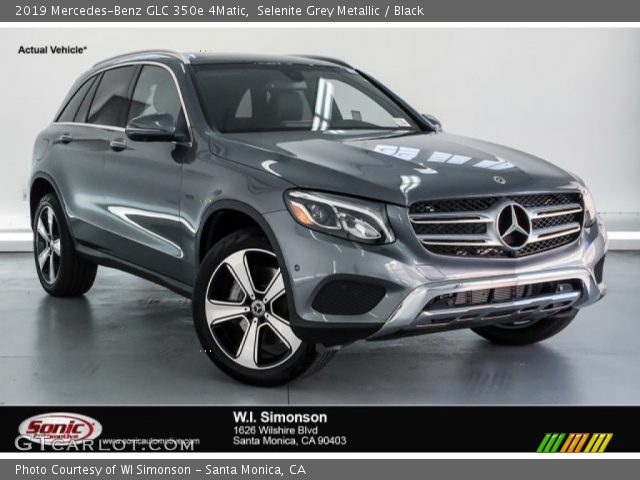 2019 Mercedes-Benz GLC 350e 4Matic in Selenite Grey Metallic