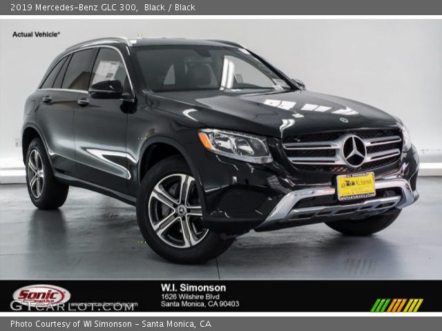 2019 Mercedes-Benz GLC 300 in Black