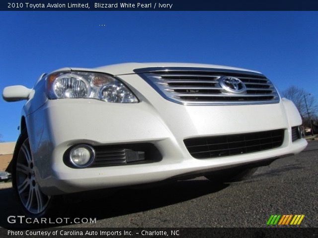 2010 Toyota Avalon Limited in Blizzard White Pearl
