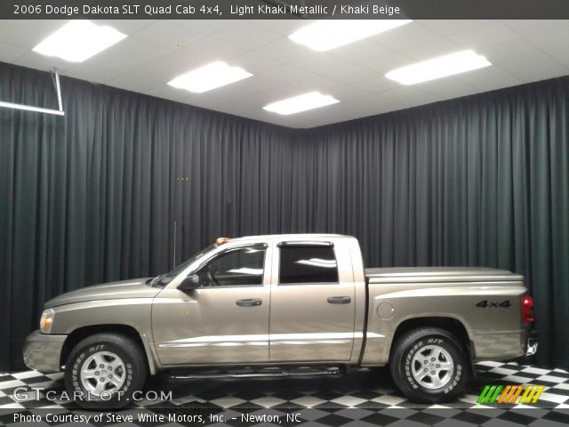 2006 Dodge Dakota SLT Quad Cab 4x4 in Light Khaki Metallic