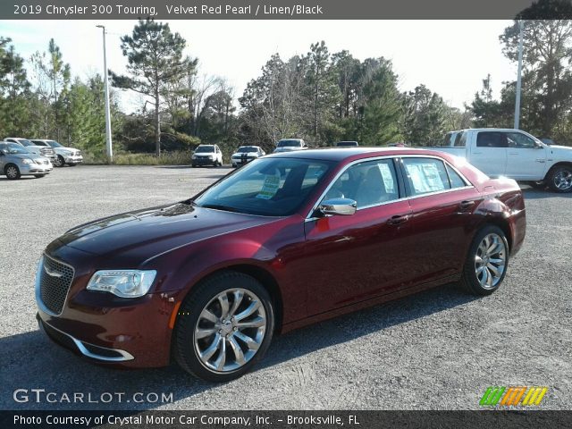 2019 Chrysler 300 Touring in Velvet Red Pearl