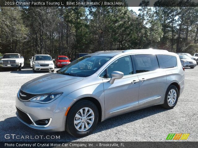 2019 Chrysler Pacifica Touring L in Billet Silver Metallic