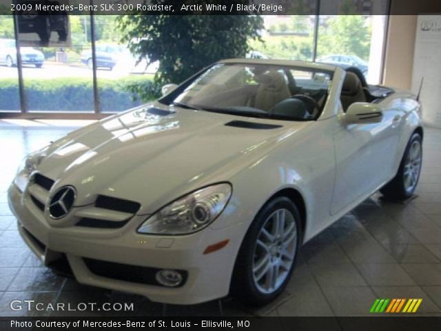 2009 Mercedes-Benz SLK 300 Roadster in Arctic White