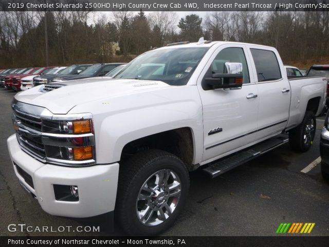 2019 Chevrolet Silverado 2500HD High Country Crew Cab 4WD in Iridescent Pearl Tricoat