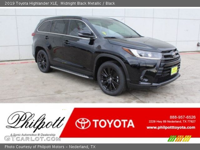 2019 Toyota Highlander XLE in Midnight Black Metallic
