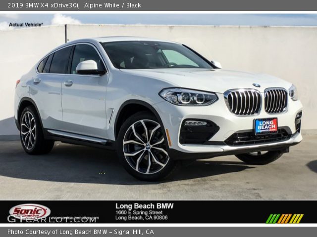 2019 BMW X4 xDrive30i in Alpine White