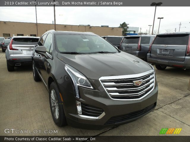 2019 Cadillac XT5 Luxury AWD in Dark Mocha Metallic