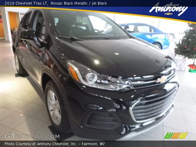 2019 Chevrolet Trax LT in Mosaic Black Metallic
