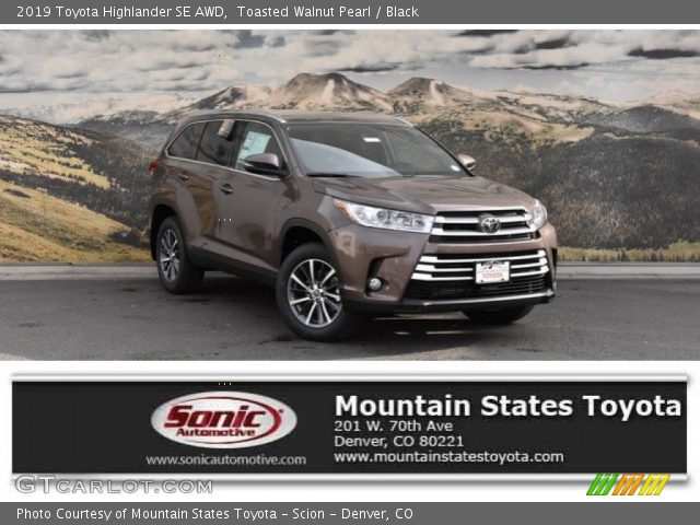 2019 Toyota Highlander SE AWD in Toasted Walnut Pearl