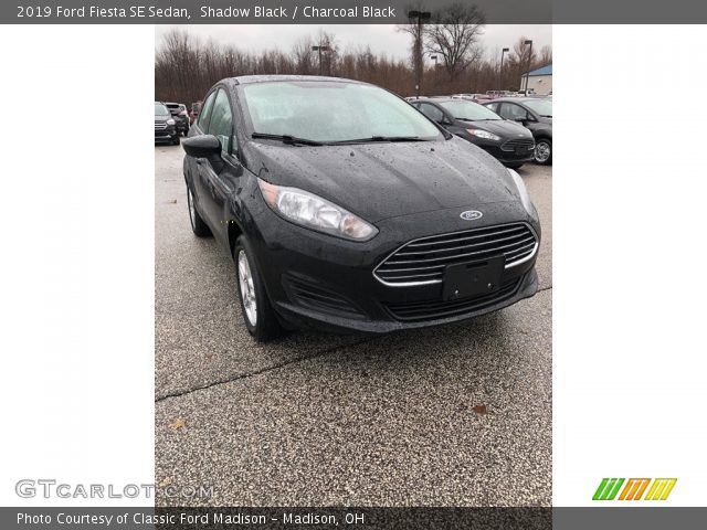 2019 Ford Fiesta SE Sedan in Shadow Black