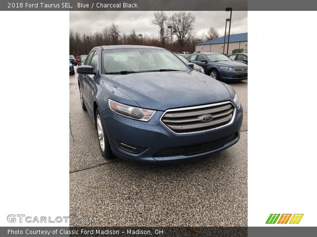 2018 Ford Taurus SEL in Blue