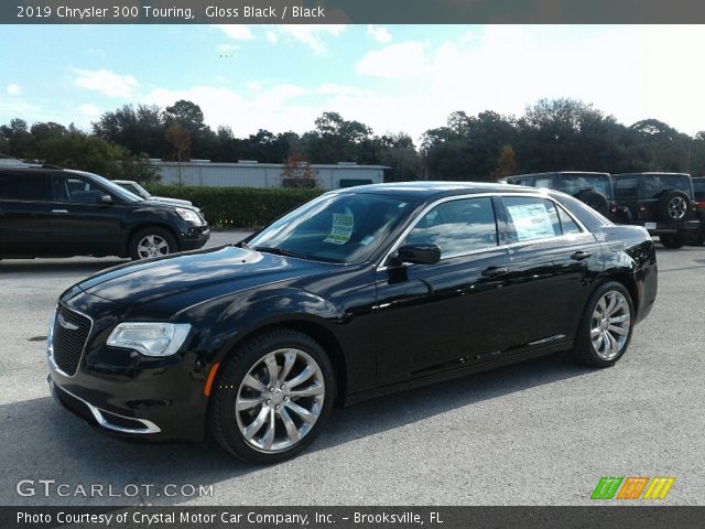 2019 Chrysler 300 Touring in Gloss Black
