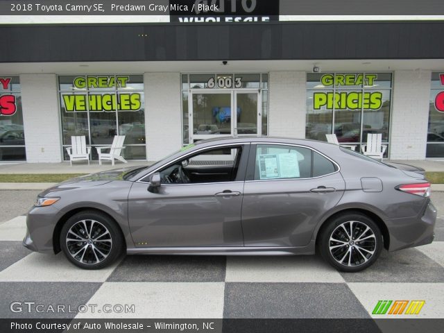 2018 Toyota Camry SE in Predawn Gray Mica