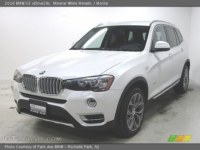 2016 BMW X3 xDrive28i in Mineral White Metallic