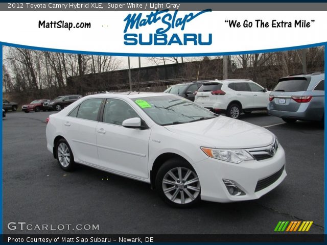 2012 Toyota Camry Hybrid XLE in Super White