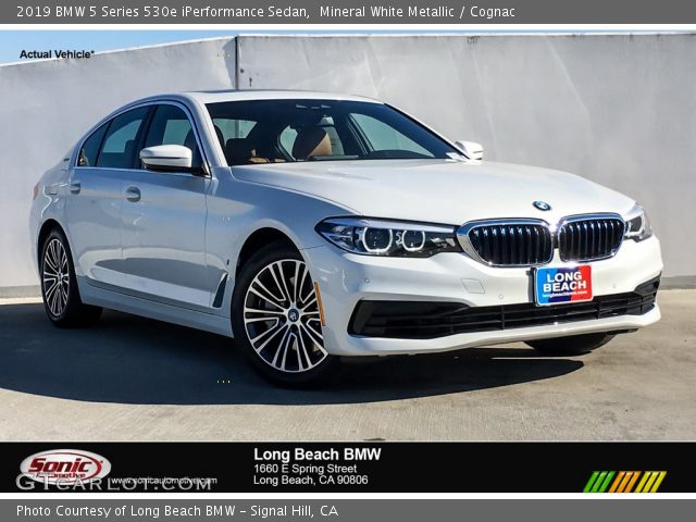 2019 BMW 5 Series 530e iPerformance Sedan in Mineral White Metallic
